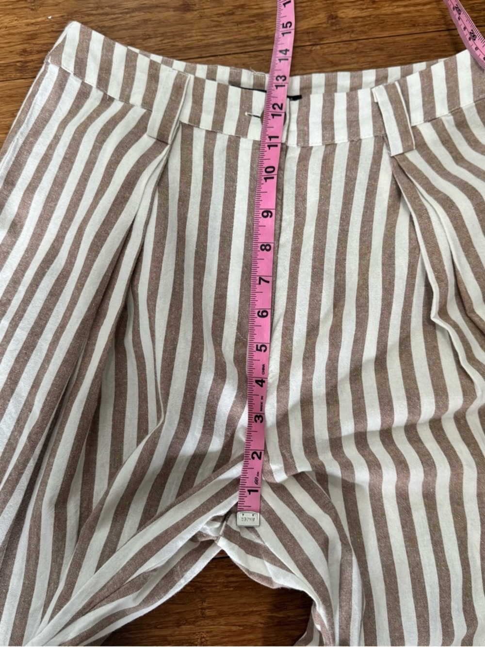 Nasty Gal striped  tapered trouser off white/tan 100% cotton Size 4 - Picture 6 of 10
